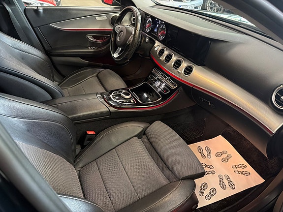 Mercedes-Benz E220 8 of 10