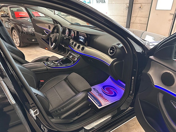 Mercedes-Benz E220 9 of 14