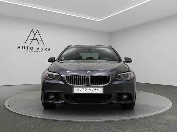 BMW 530d 2 of 5