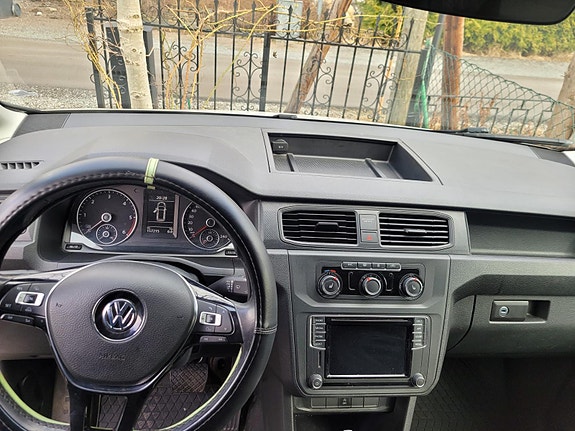 Volkswagen Caddy 4 of 5
