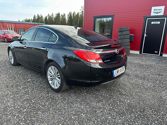 Opel Insignia 4 of 5