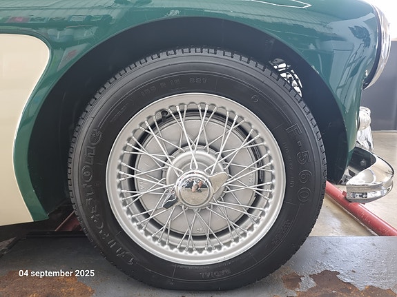 Austin Healey 100/6 3 of 5