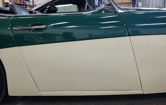 Austin Healey 100/6 4 of 5