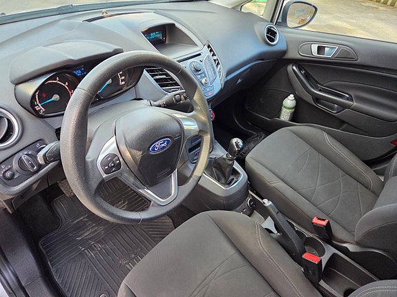 Ford Fiesta 8 of 8