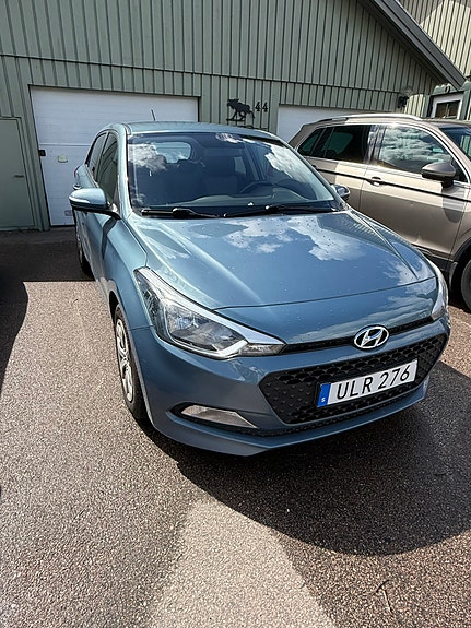 Hyundai i20 3 of 3