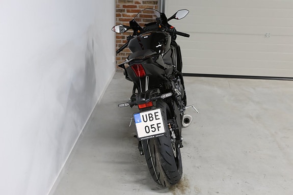 Yamaha YZF-R7 5 of 8