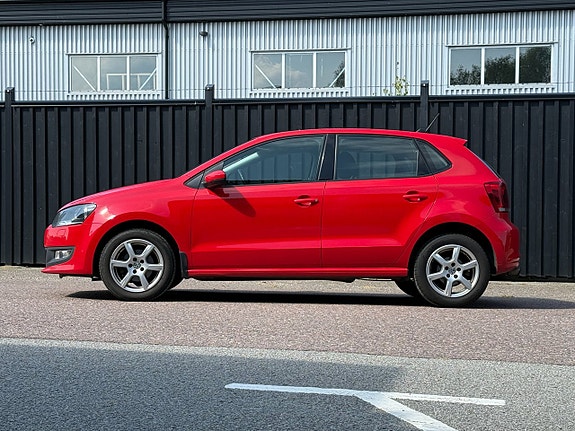 Volkswagen Polo 2 of 5