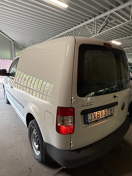 Volkswagen Caddy 4 of 5