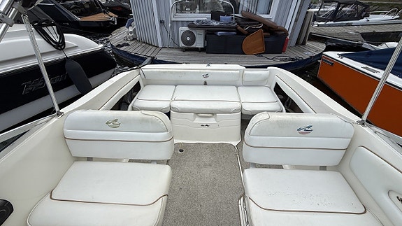 Sea Ray 215 / Mercruiser 5,7 LX - 97 RESERVERAD 3 of 5