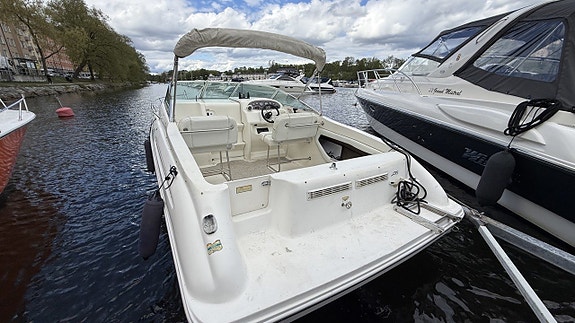 Sea Ray 215 / Mercruiser 5,7 LX - 97 RESERVERAD 2 of 5
