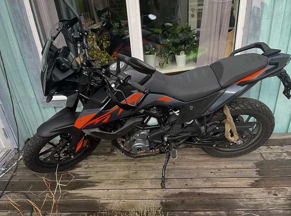 KTM 390 ADV. BLACK A2 5 of 5