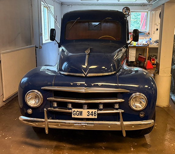 Volvo PV 2 of 5