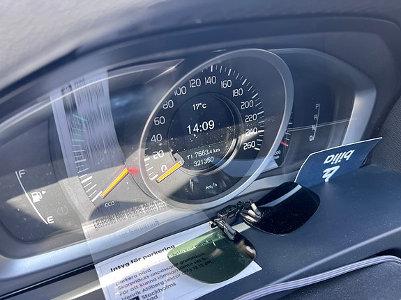 Volvo V60 5 of 8