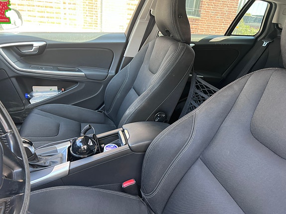 Volvo V60 8 of 8