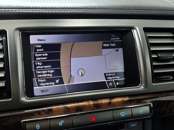 Jaguar XF 22 of 30