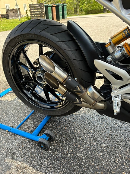 Triumph SPEED  Triple 1200 RS 3 of 5