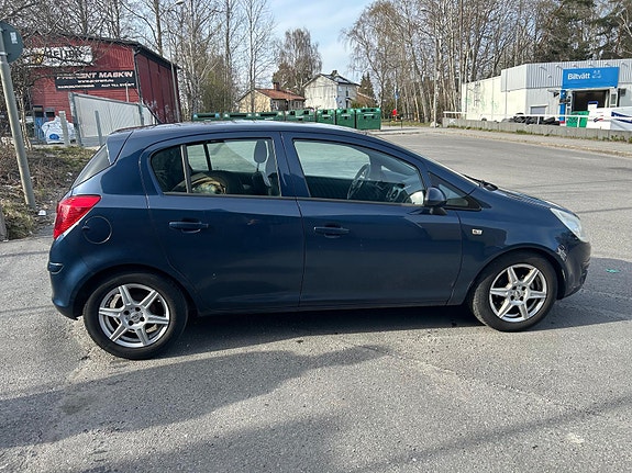 Opel Corsa 8 of 15