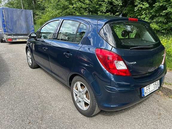 Opel Corsa 4 of 5