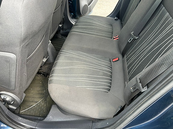 Opel Corsa 13 of 15