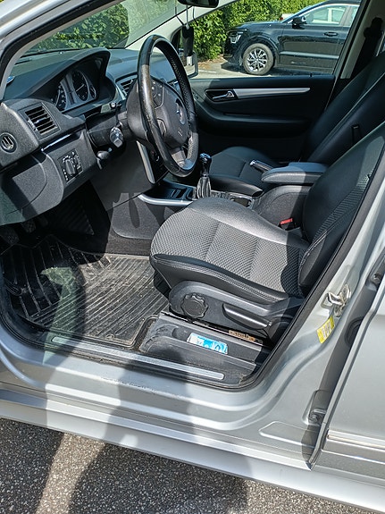 Mercedes-Benz B180 7 of 8