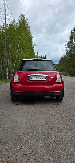 MINI Cooper 5 of 5