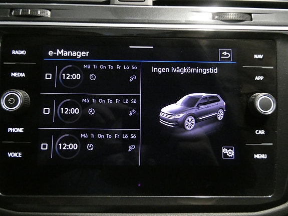 Volkswagen Tiguan 16 of 21