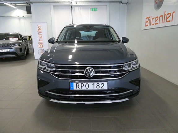 Volkswagen Tiguan 8 of 21