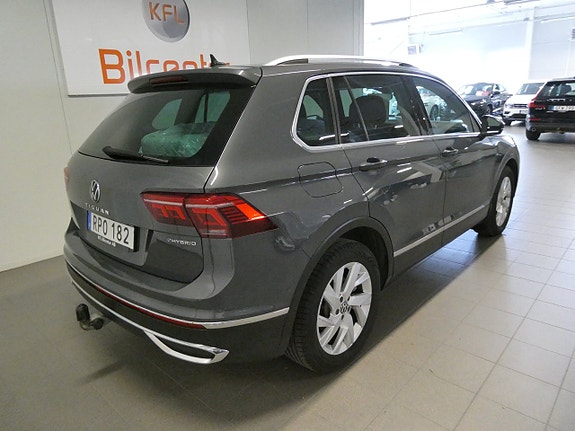 Volkswagen Tiguan 4 of 21