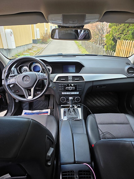 Mercedes-Benz C180 5 of 5