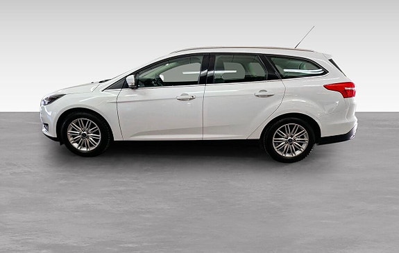 Ford Focus 2 of 5