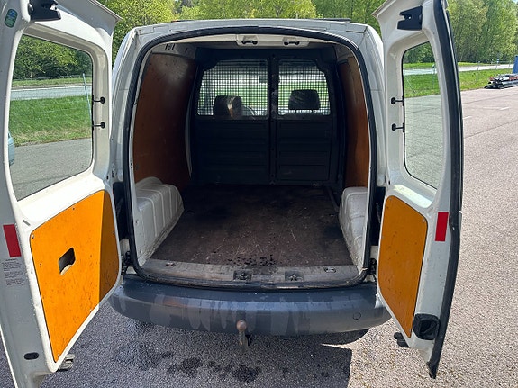 Volkswagen Caddy 10 of 10