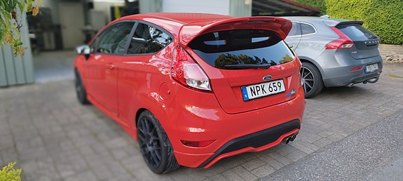 Ford Fiesta 2 of 7