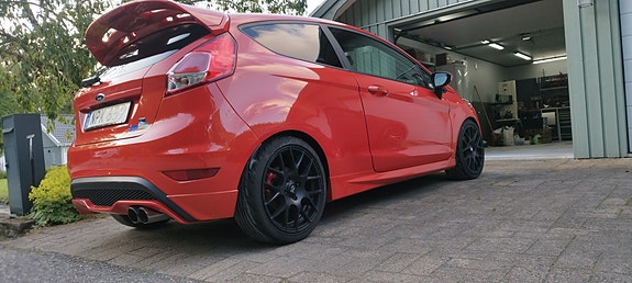 Ford Fiesta 3 of 7