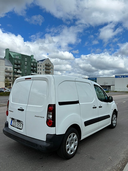 Peugeot Partner 2 of 5