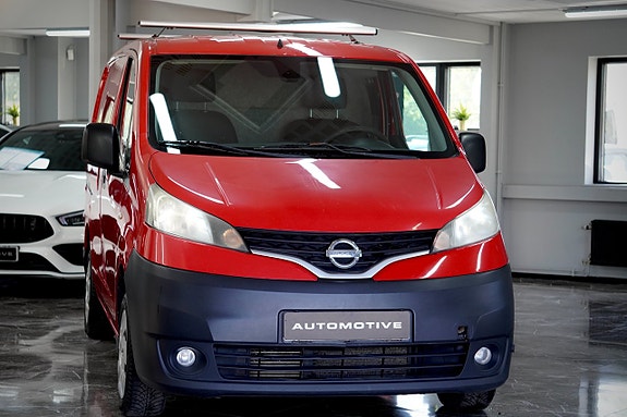 Nissan NV200 4 of 5