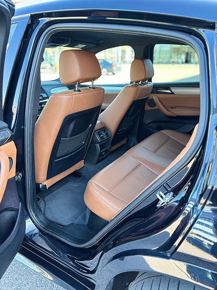 BMW X4 8 of 10