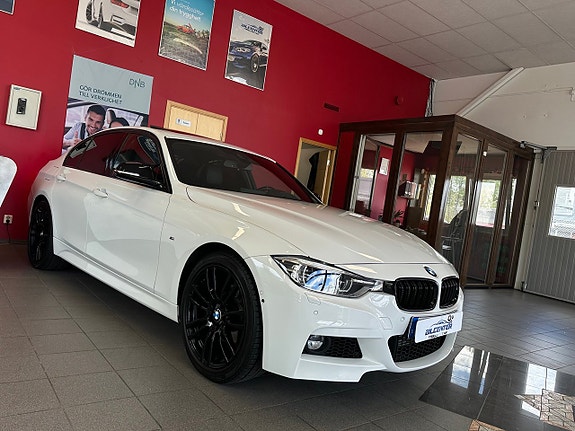 BMW 320d 2 of 5