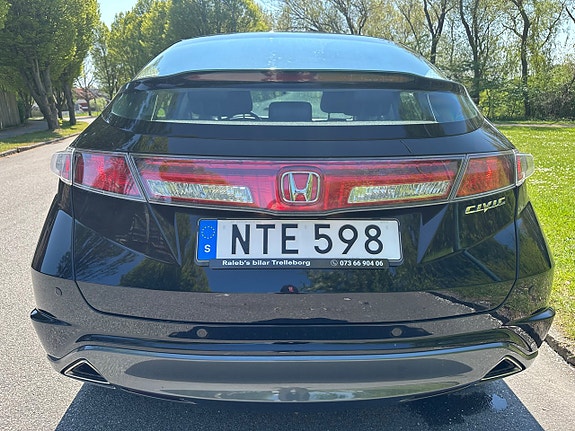 Honda Civic 4 of 5