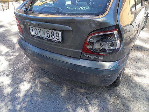 Renault Megane I 2 of 3