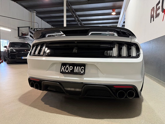 Ford Mustang 5 of 5