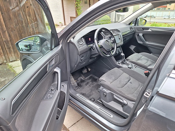 Volkswagen Tiguan Allspace 3 of 5