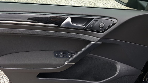 Volkswagen Golf-Serie 22 of 25