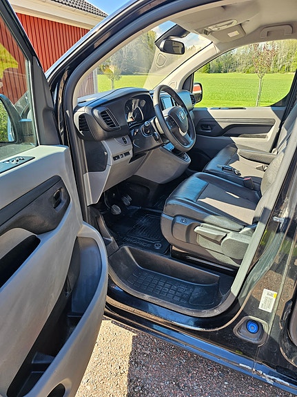 Toyota Proace 7 of 9