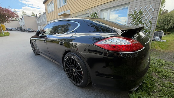 Porsche Panamera Turbo 5 of 5