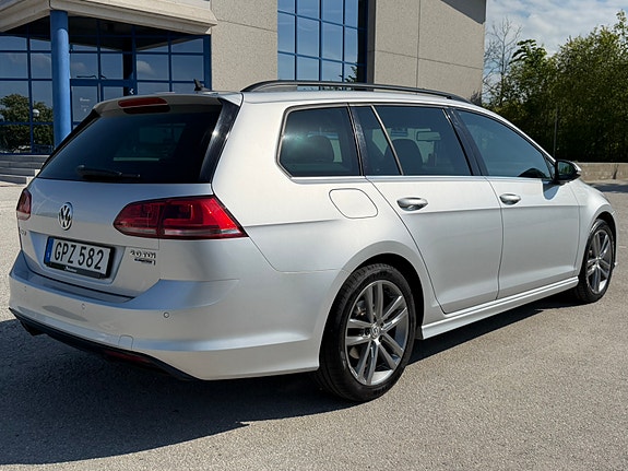 Volkswagen Golf VII 5 of 13