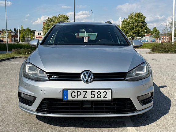 Volkswagen Golf VII 2 of 13