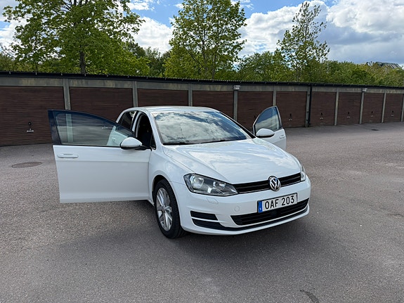 Volkswagen Golf VII 10 of 11