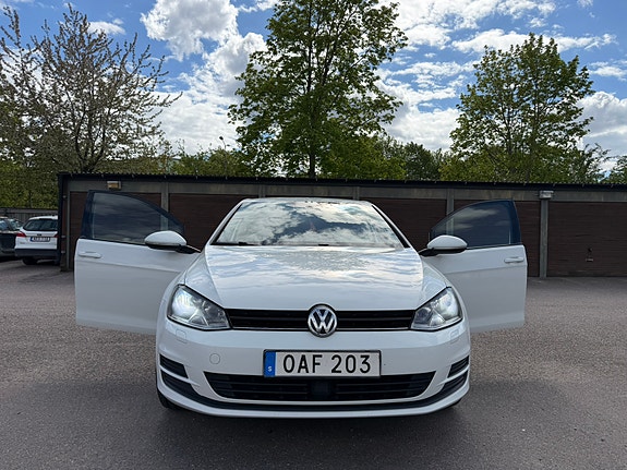 Volkswagen Golf VII 6 of 11