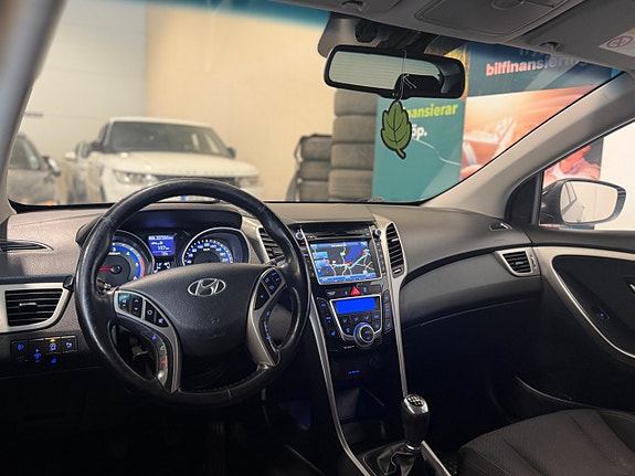 Hyundai i30 10 of 16