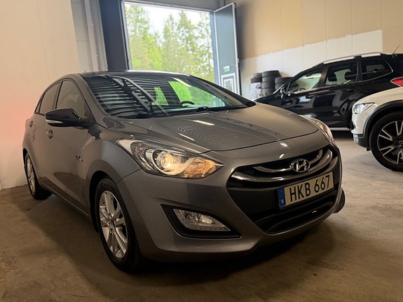 Hyundai i30 4 of 5